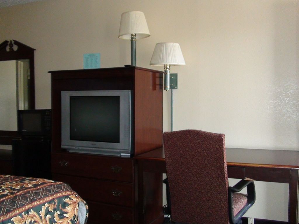 Motel 6 Oklahoma City Ok Frontier City Edmond Chambre photo